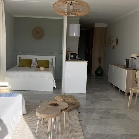 44 M2 Vue A 350m De La Apartman Fréjus